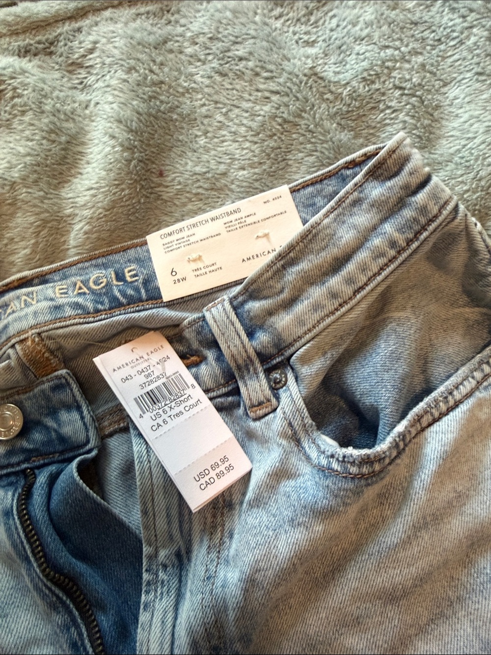 American Eagle Outfitters Light Wash High Rise Women's Jeans